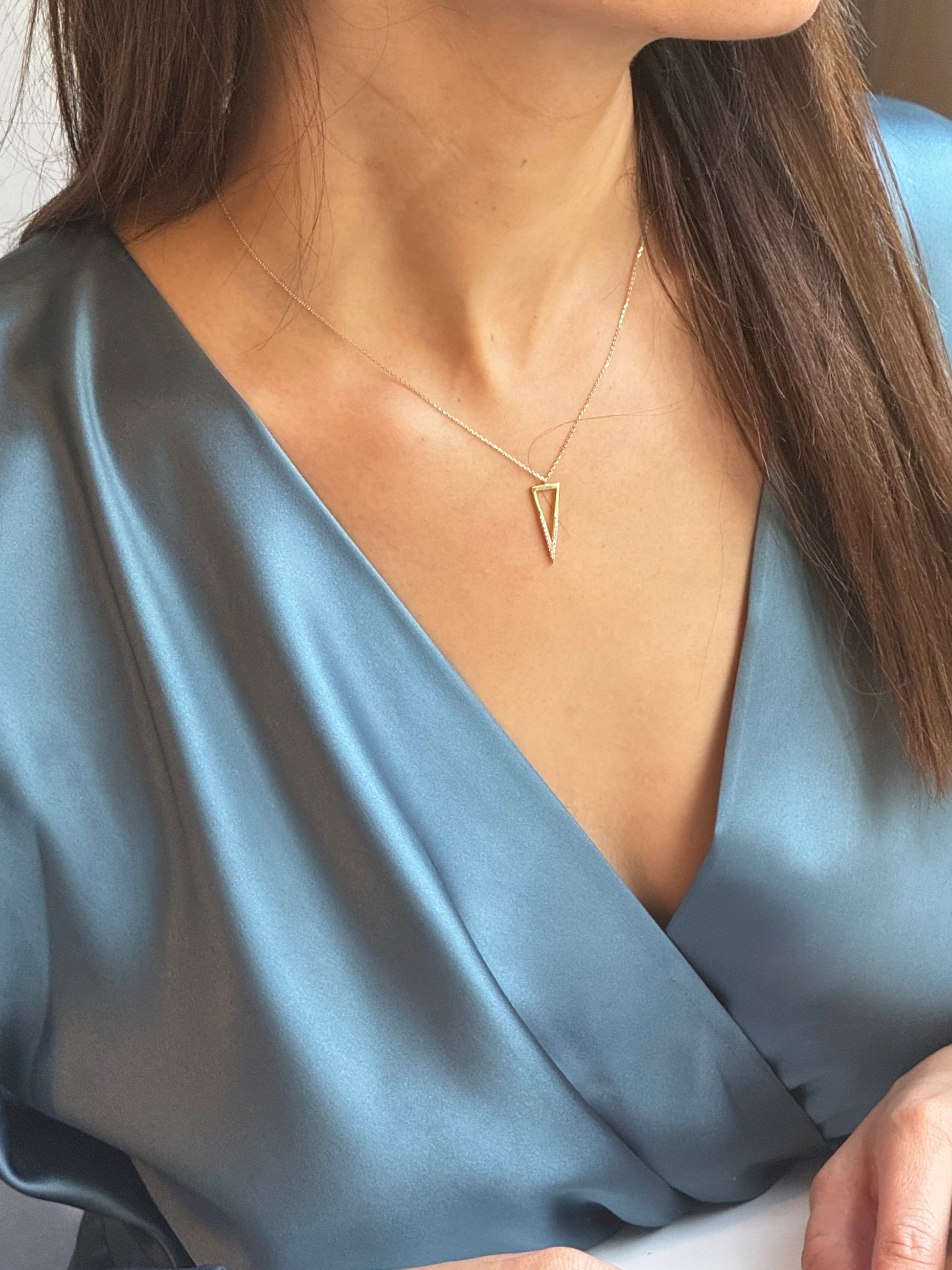 9ct Yellow Gold Triangular Pendant Necklace 